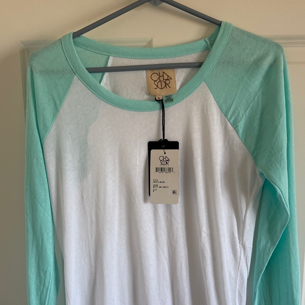 NWT Chaser Mint and White Long Sleeve Top Size Medium - Picture 3 of 7